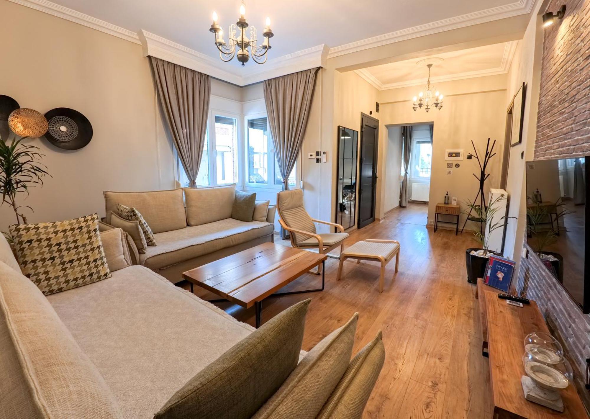 Living Life Apartment Komotiní Ngoại thất bức ảnh